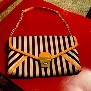 Henri Bendel small purse